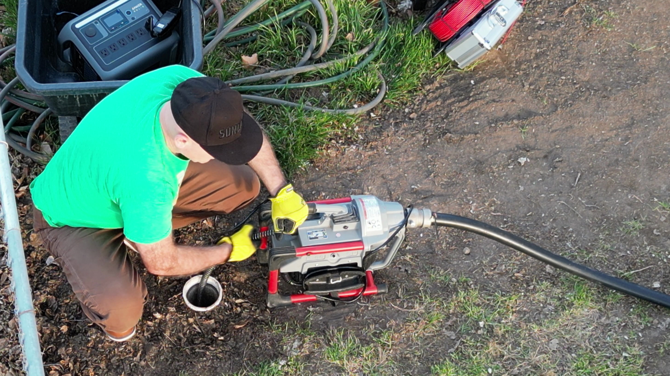 Cutting roots in a sewer lateral line